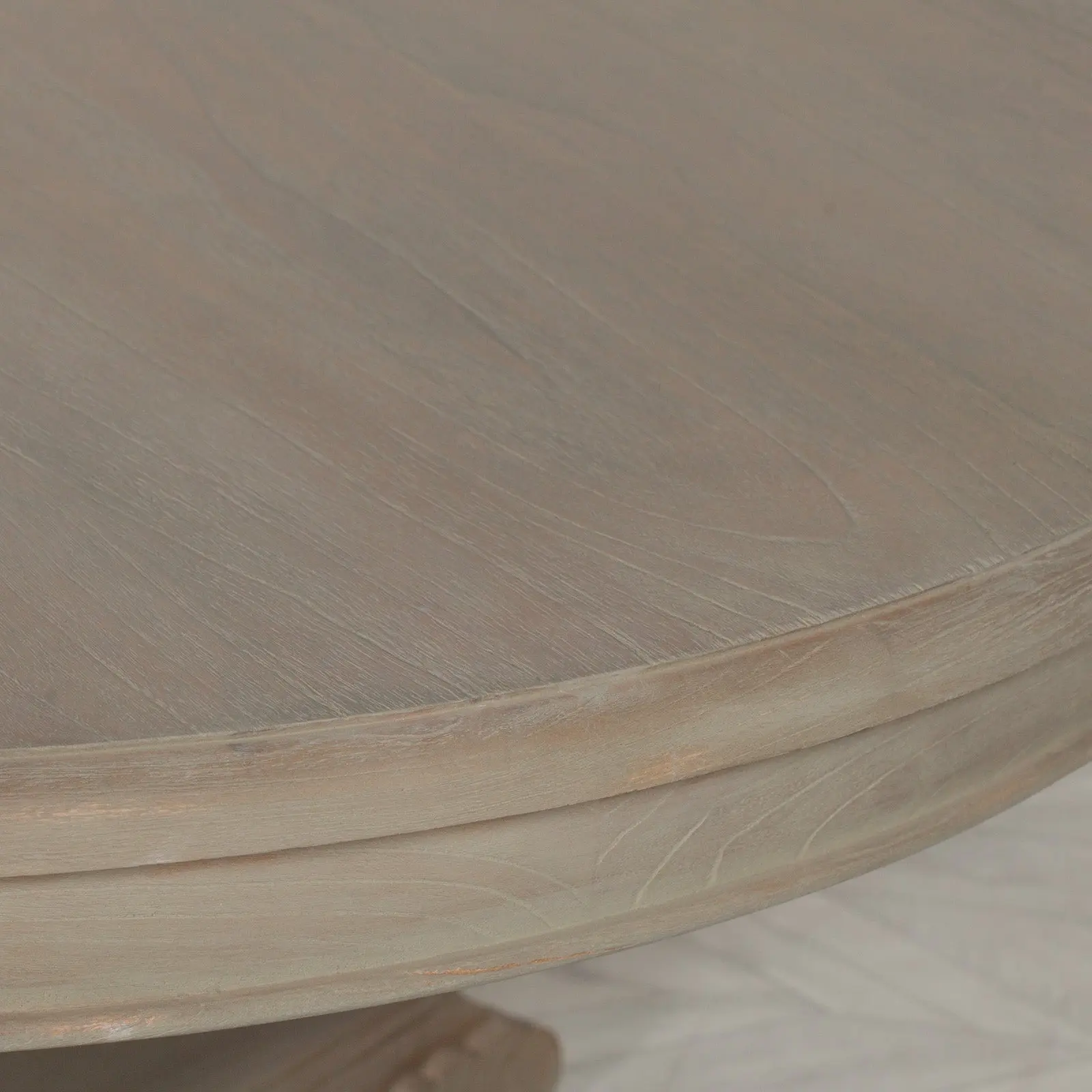 150cm Rustic Round Dining Table in Handcrafted White Cedar Wood - Image 8