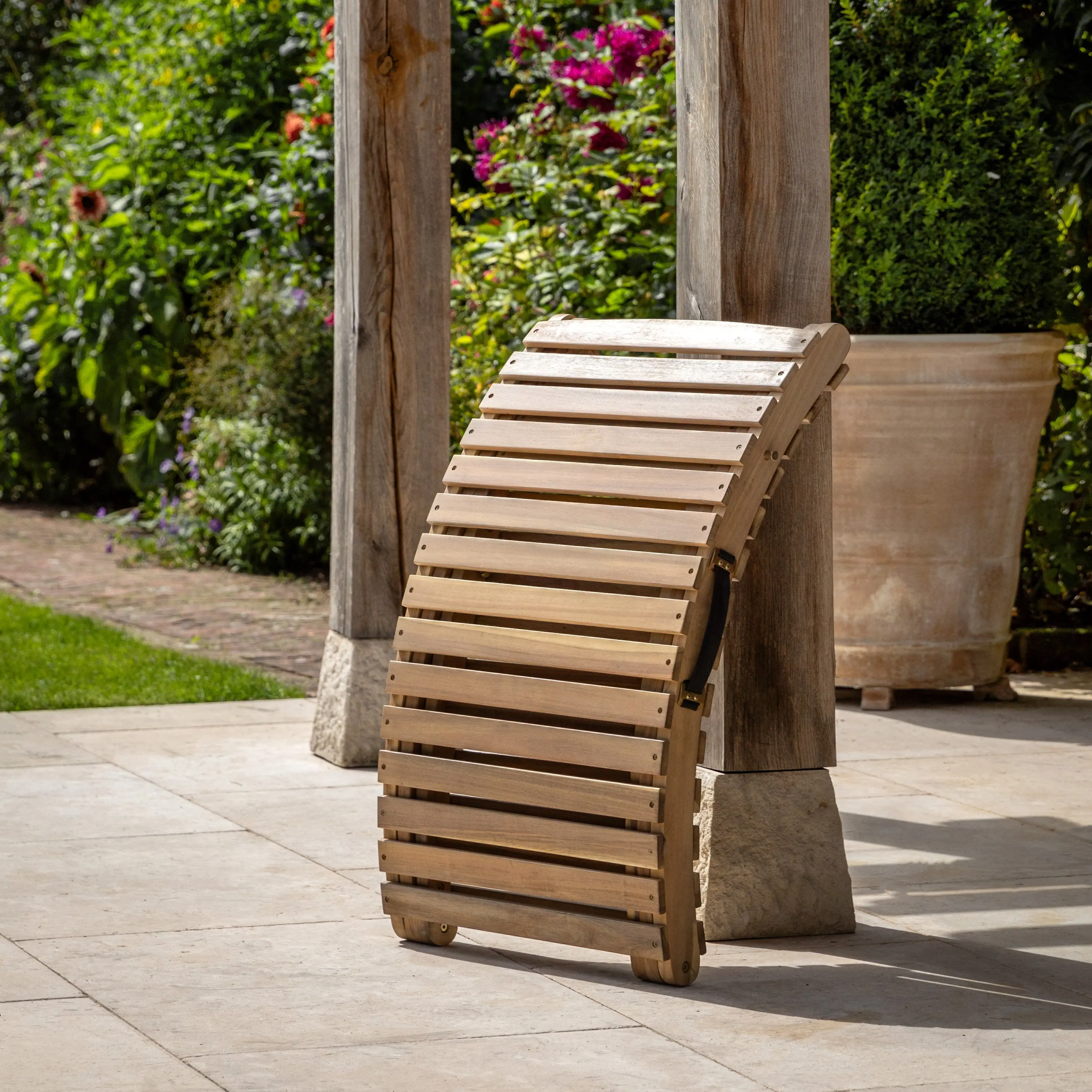 Amadeo Foldaway Sun Lounger - Image 6