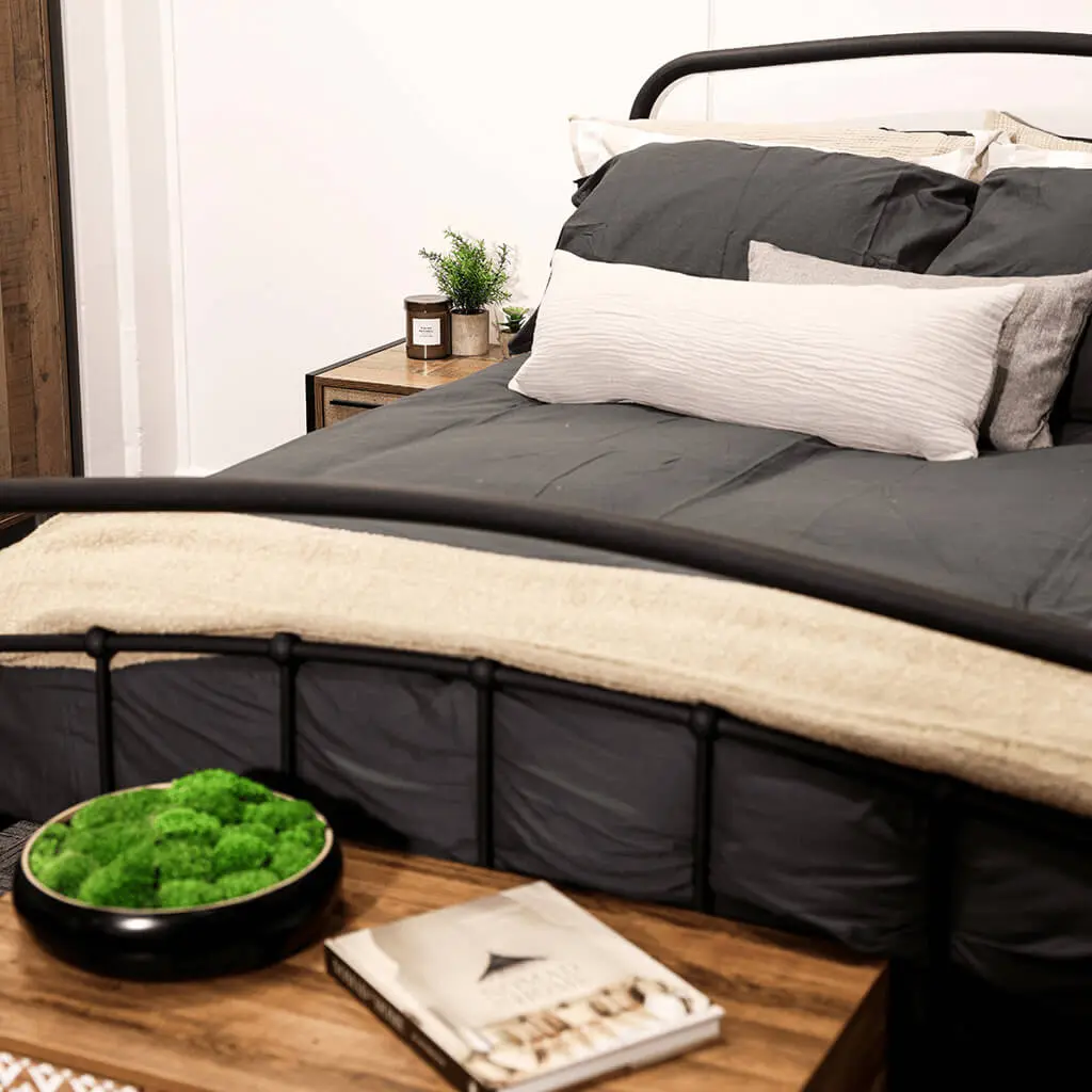 Ashford & Grey Halston Black Bed - Image 4