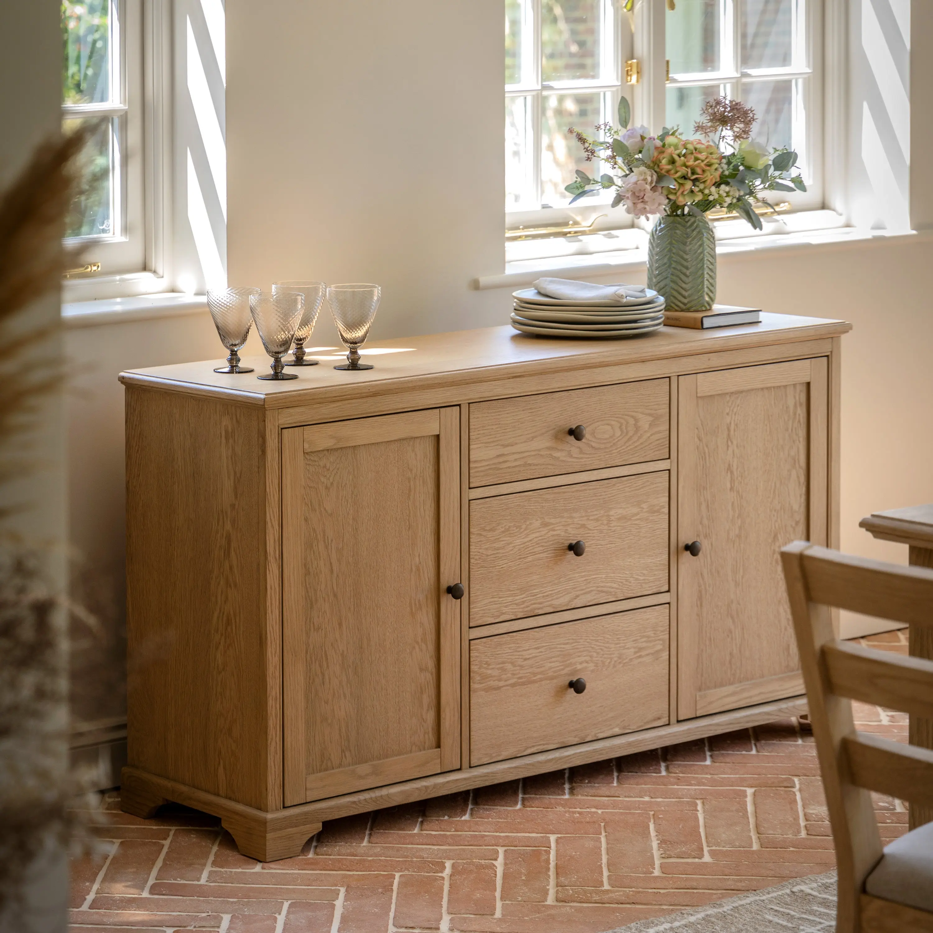 Malora 2 Door 3 Drawer Sideboard - Image 2
