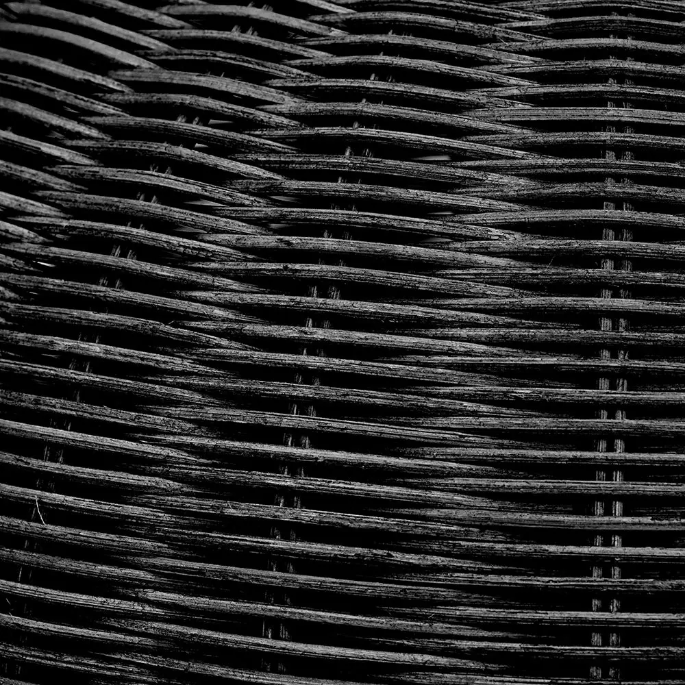 Allona Rattan Table Lamp - Black - Image 4