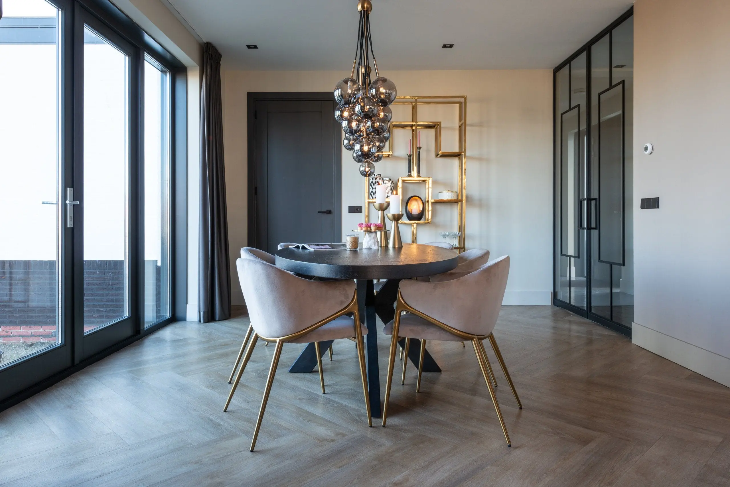 Richmond Interiors Magnus Gold Display Cabinet - Image 14