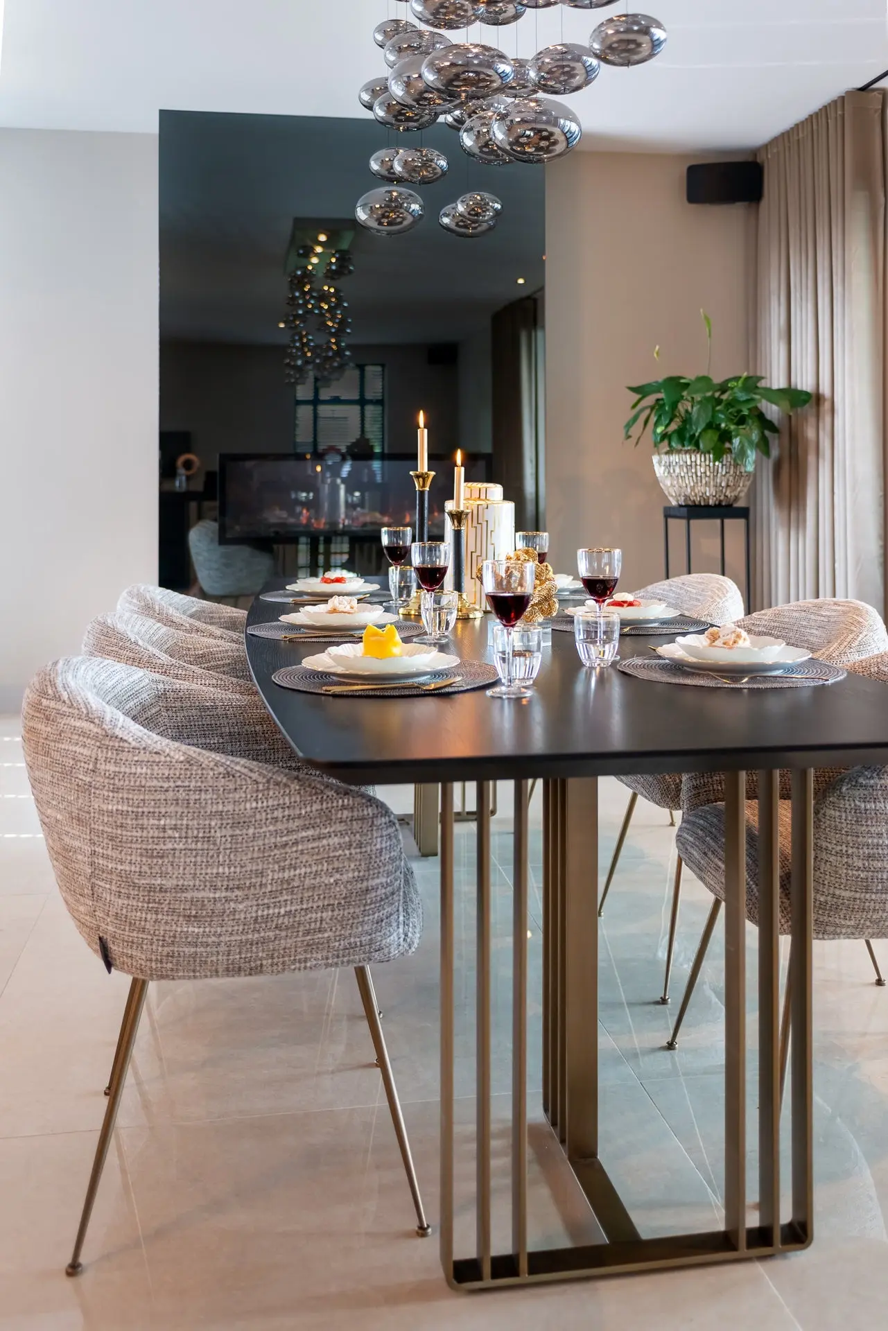 Richmond Interiors Maverick 220cm Charcoal Oak Dining Table – Brushed Gold Base - Image 6