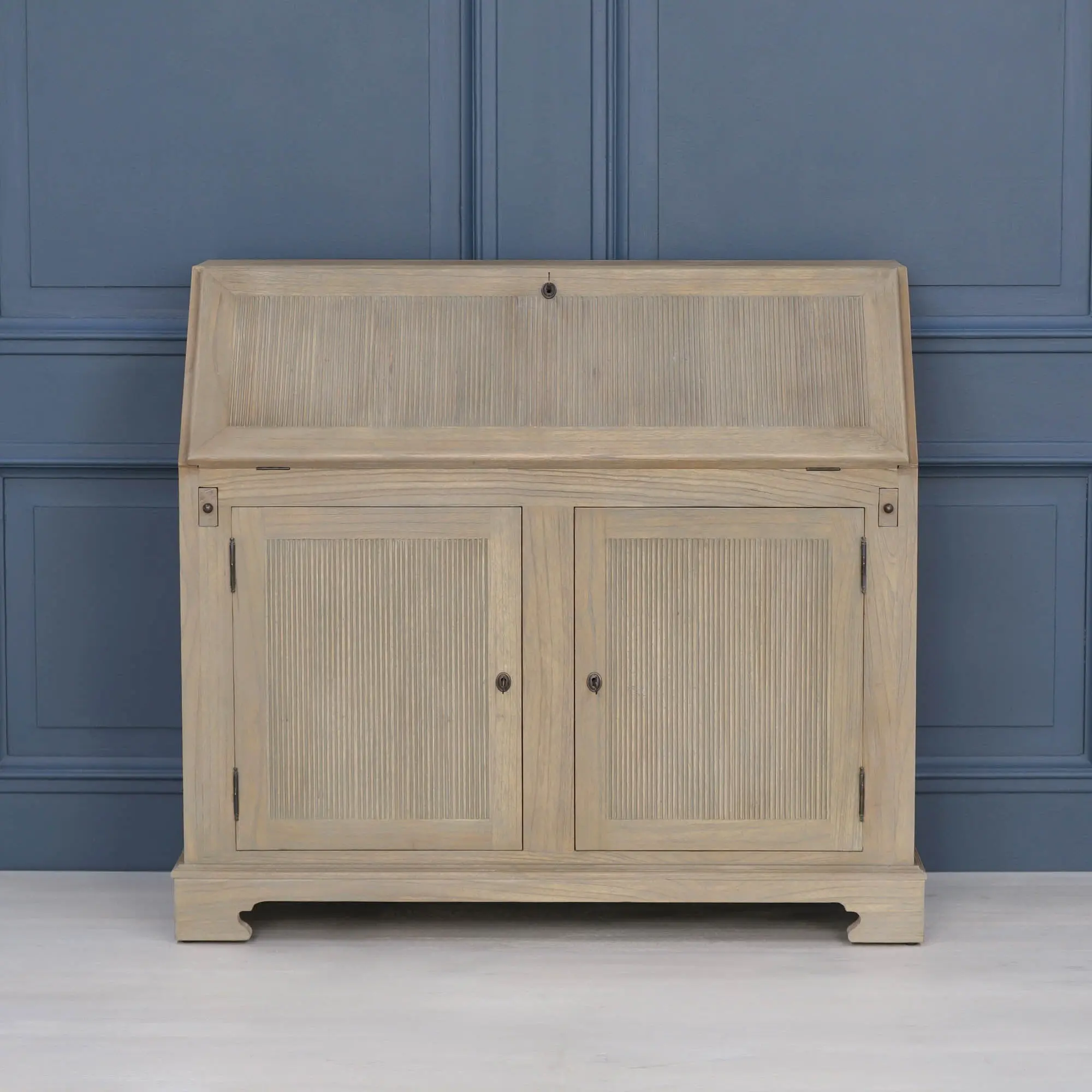 Rustic Wooden Bureau Desk - Image 10
