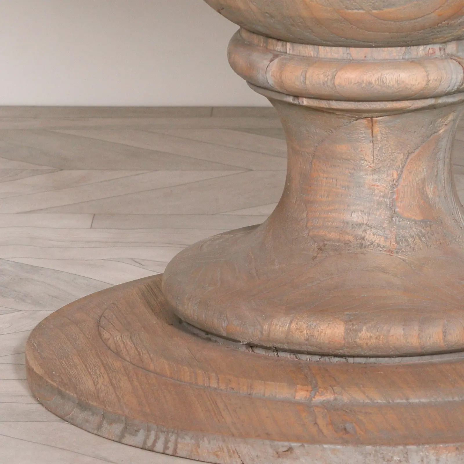 Rustic Wooden Round Dining Table 162cm – Handcrafted Mango Wood Table - Image 3